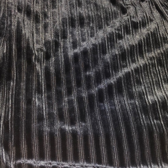 Super cute navy velvet dress - Picture 2 of 2